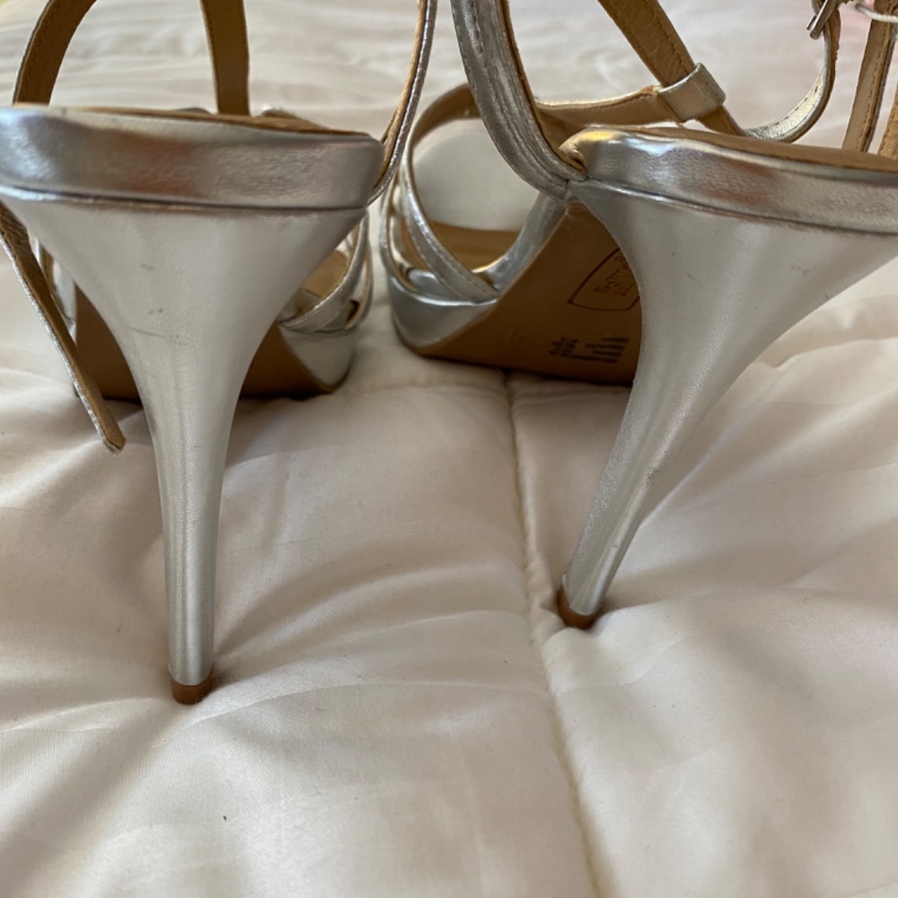 High heels - Picture 2 of 6